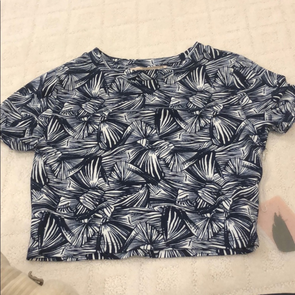 cropped shirt